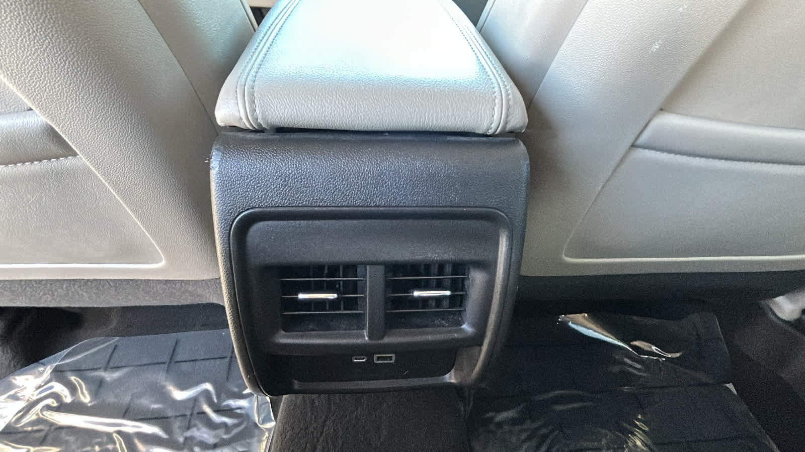 Used 2019 Cadillac XT4 Luxury FWD image 25