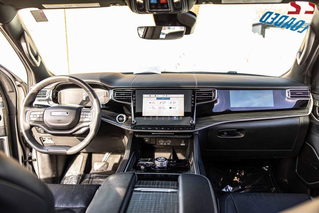 Used 2022 Jeep Wagoneer Series II w/ Premium Group I image 36