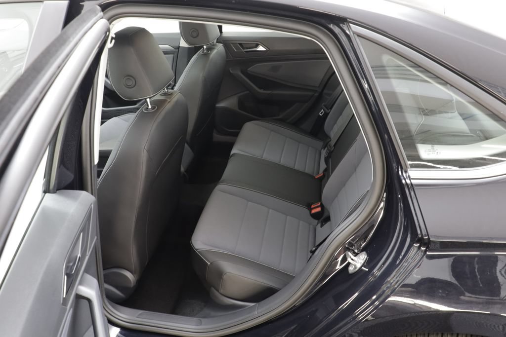 New 2026 Volkswagen Jetta SE FWD image 16