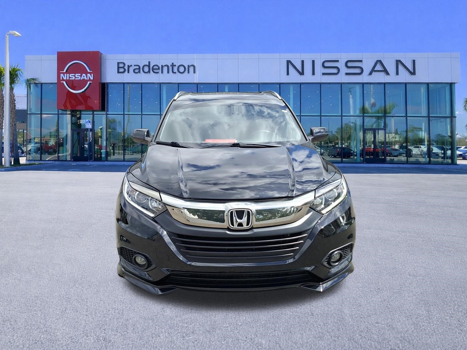 Used 2021 Honda HR-V Sport image 2