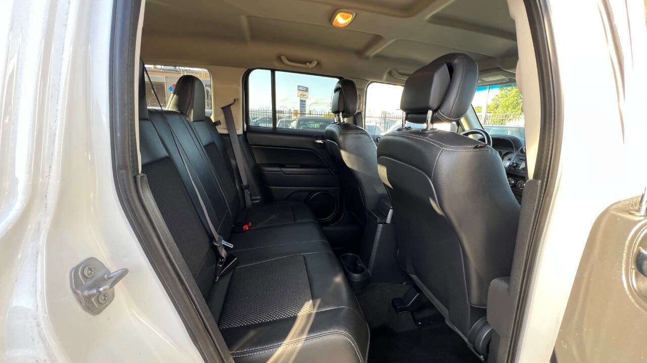 Used 2016 Jeep Patriot Sport w/ Power Value Group FWD image 17