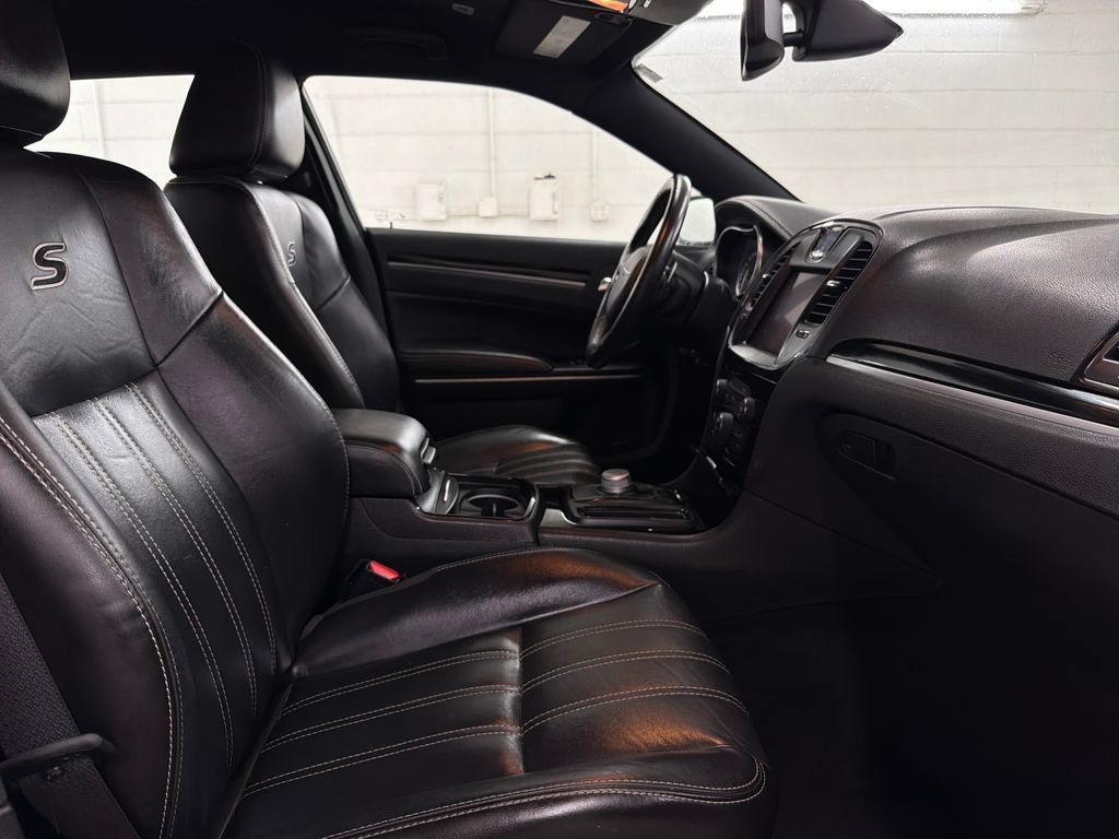 Used 2021 Chrysler 300 S RWD image 29