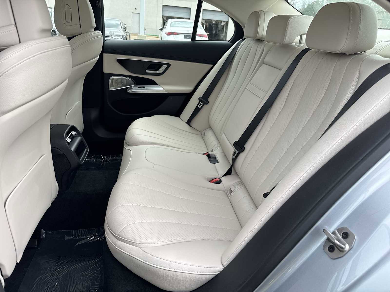 Used 2026 Mercedes-Benz E 350 4MATIC Sedan image 18