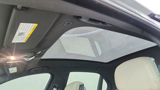 Used 2023 BMW 740i w/ Parking Assistance Package image 55