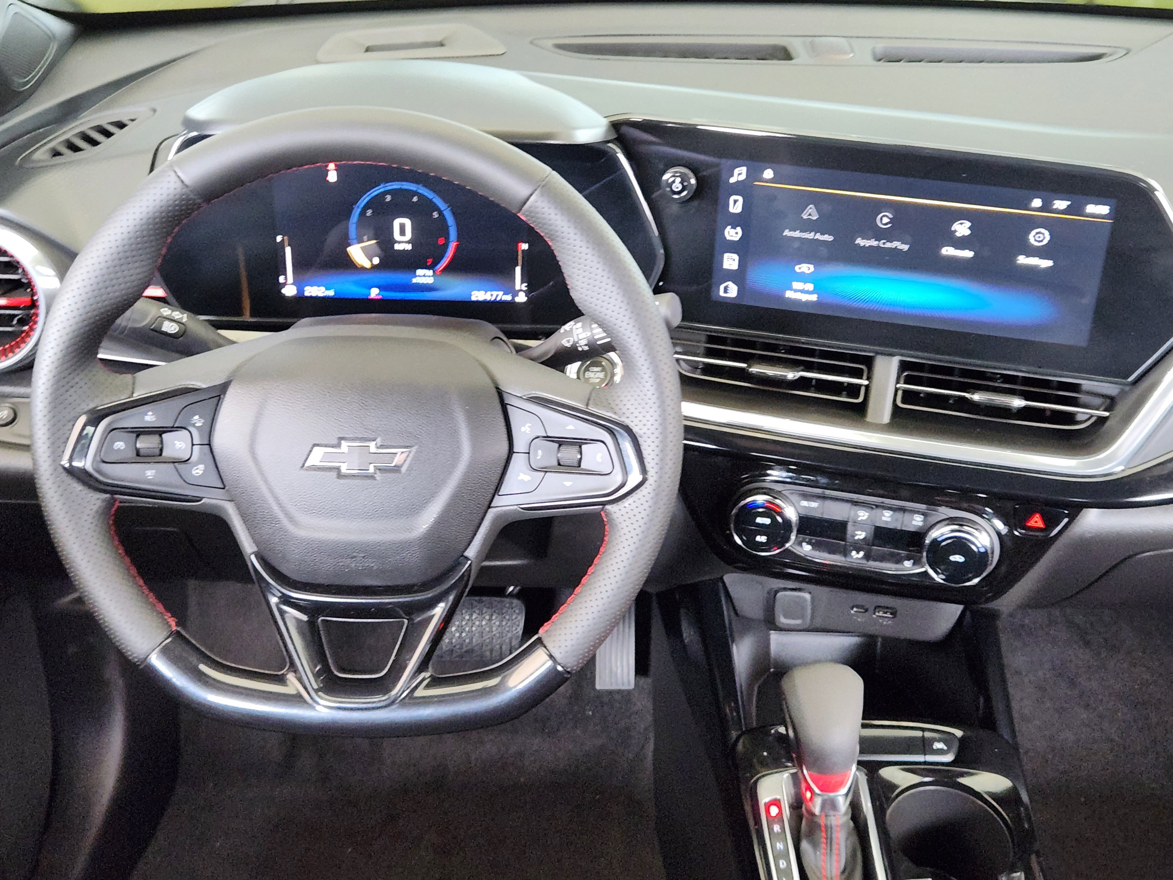 Certified 2024 Chevrolet Trax RS w/ Driver Confidence Package image 29