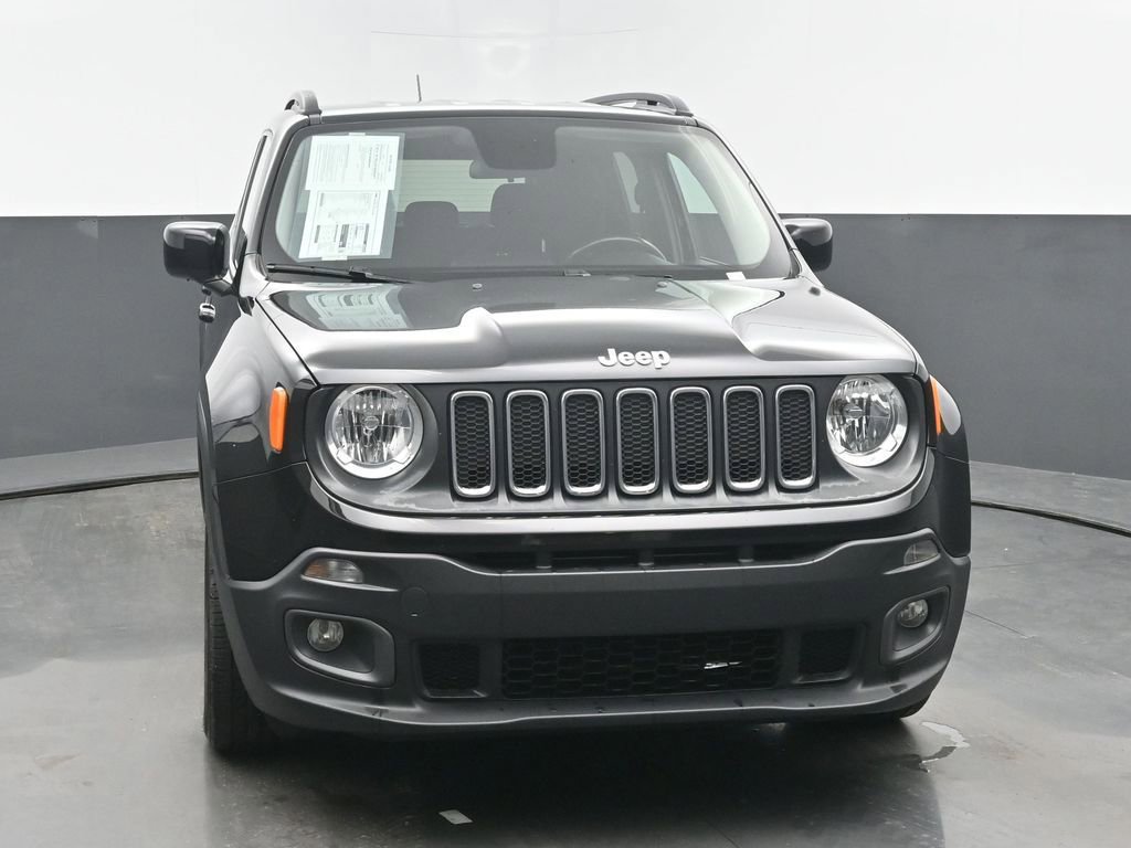 Used 2017 Jeep Renegade Latitude FWD image 8