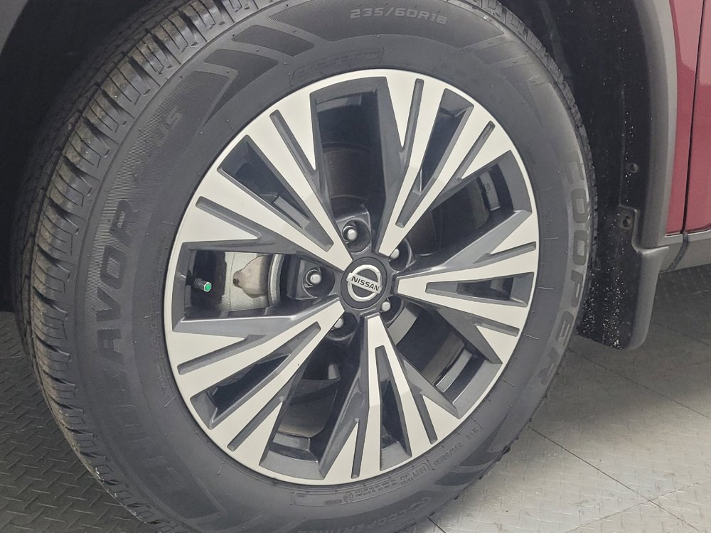 Used 2021 Nissan Rogue SV w/ Premium Package image 31