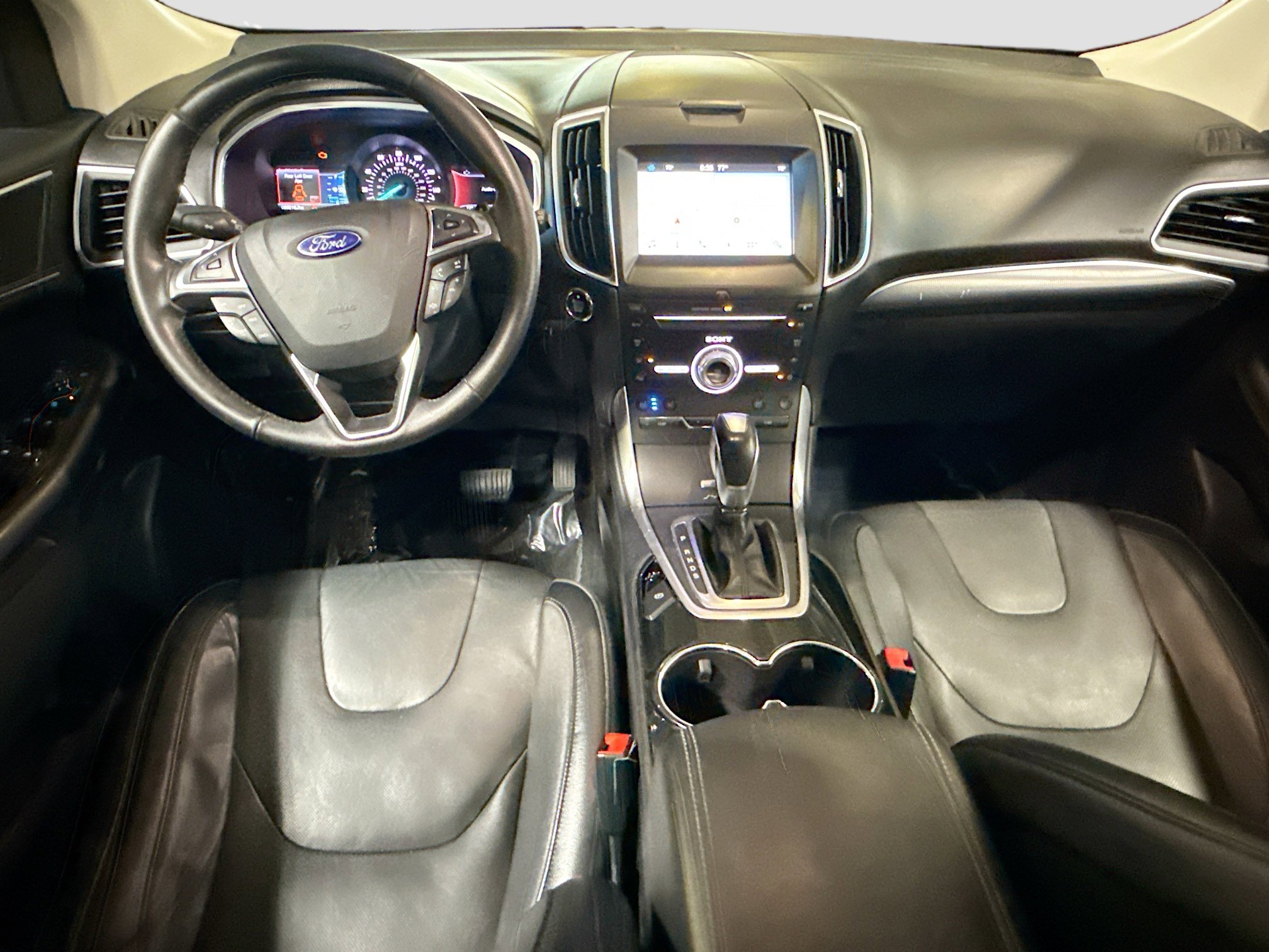 Used 2017 Ford Edge Titanium w/ Equipment Group 301A FWD image 16