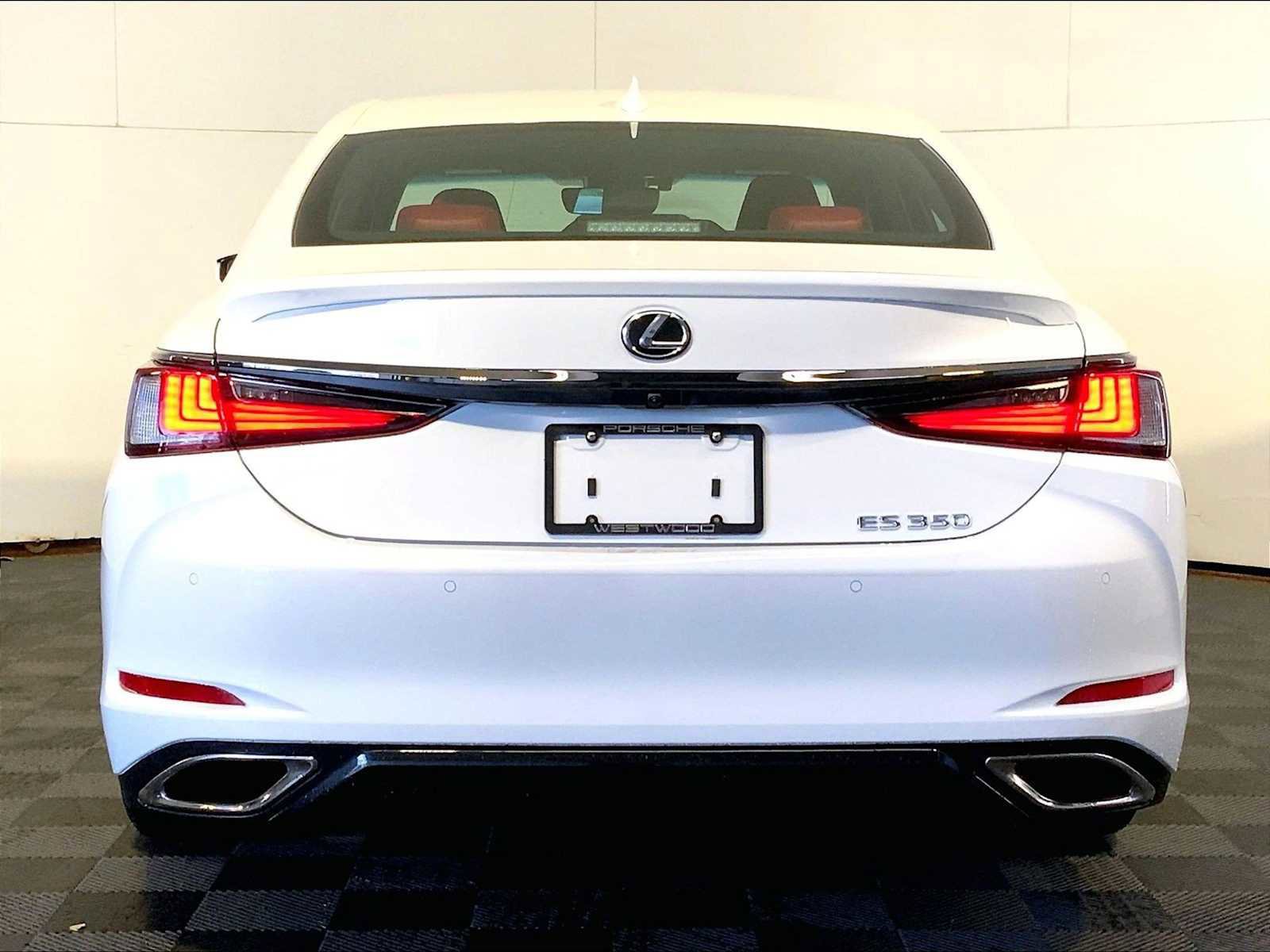 Used 2024 Lexus ES 350 F Sport w/ Technology Package FWD image 6