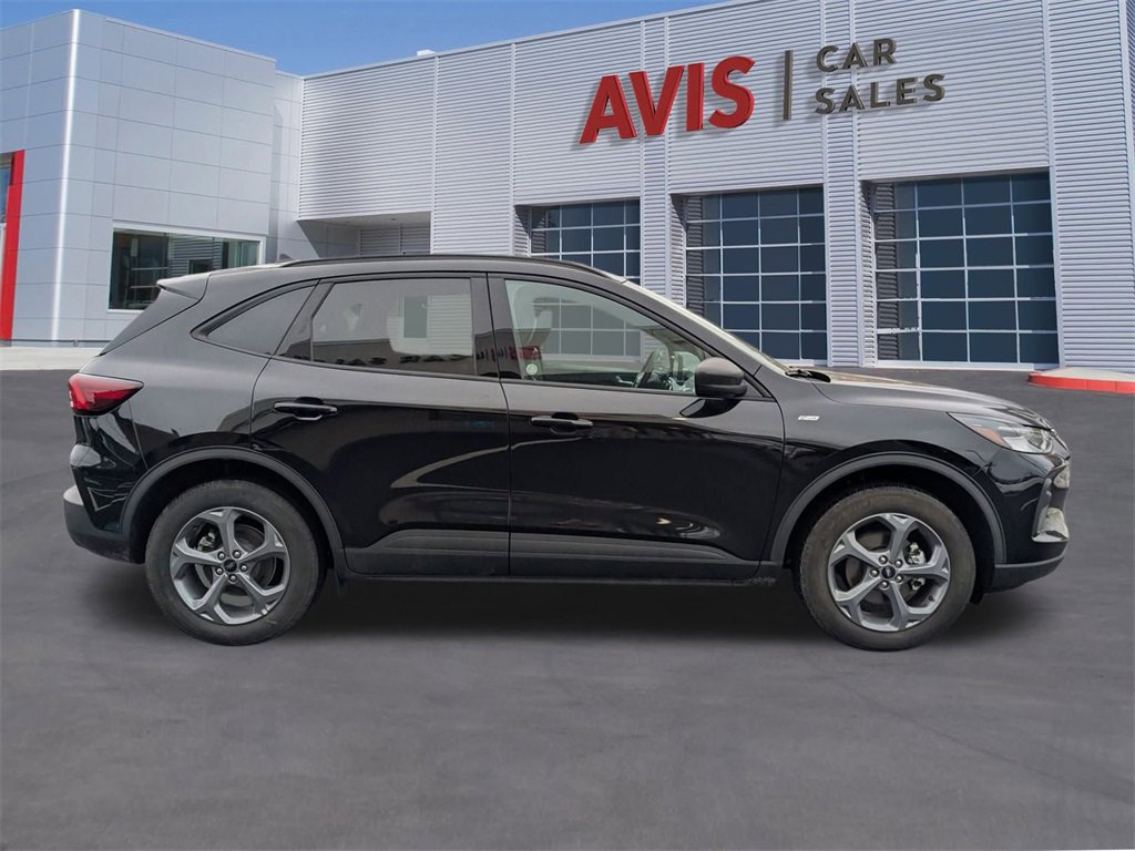 Used 2025 Ford Escape ST-Line image 7