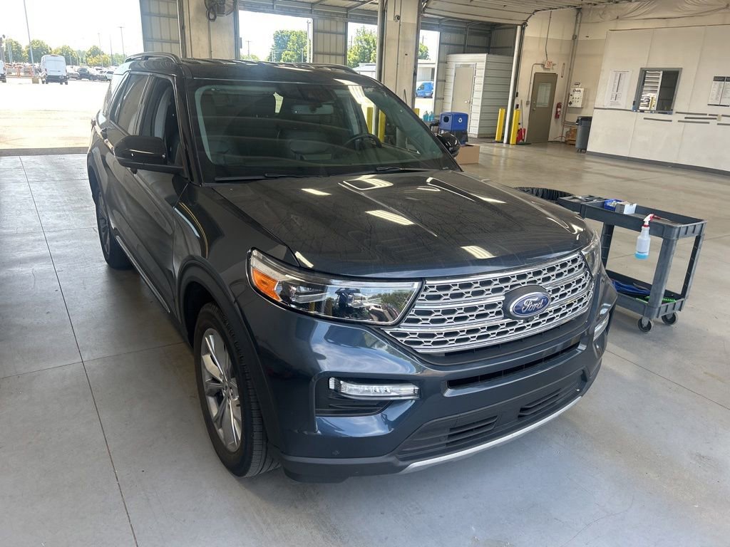 Used 2023 Ford Explorer Limited w/ Equipment Group 301A AWD/4WD image 1