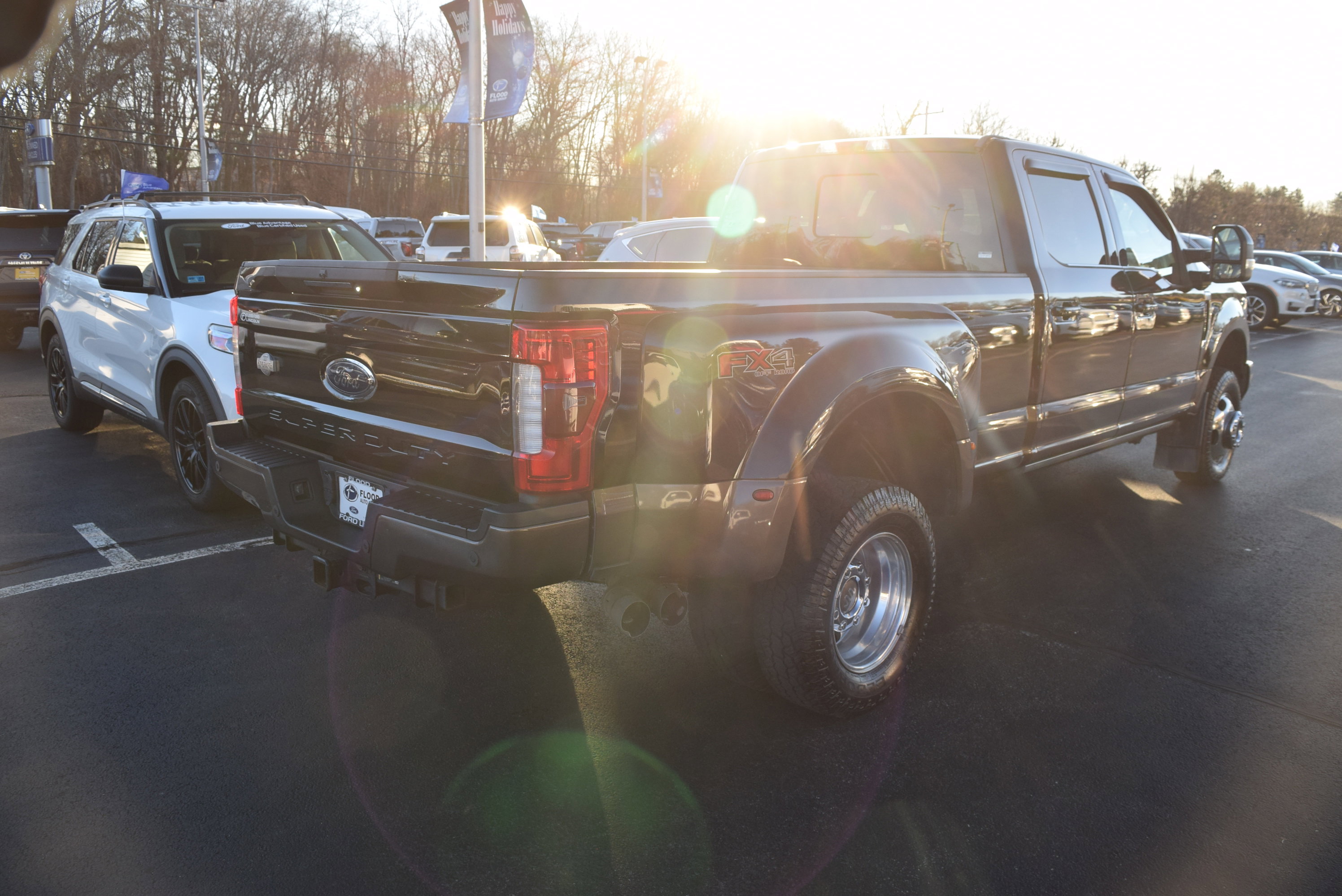 Used 2017 Ford F350 King Ranch w/ King Ranch Ultimate Package image 4