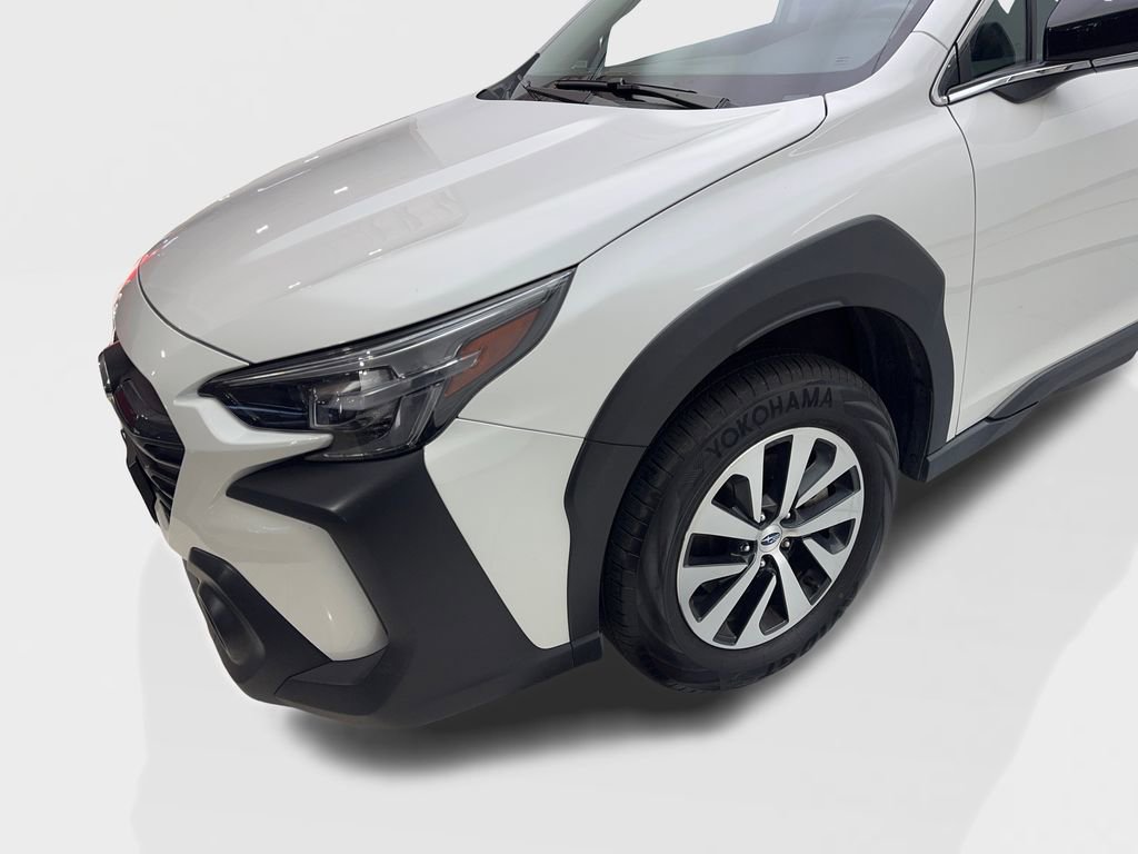 Used 2025 Subaru Outback Premium AWD/4WD image 18
