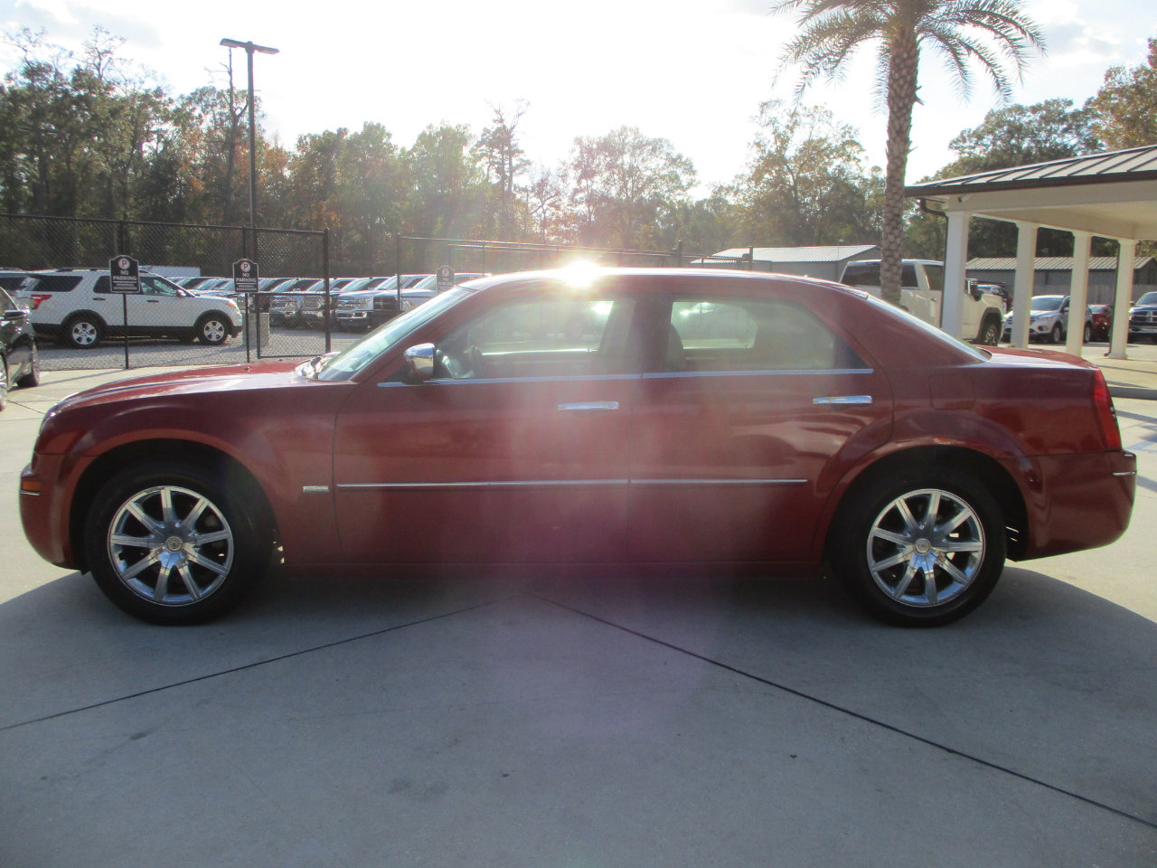 Used 2010 Chrysler 300 Touring image 7