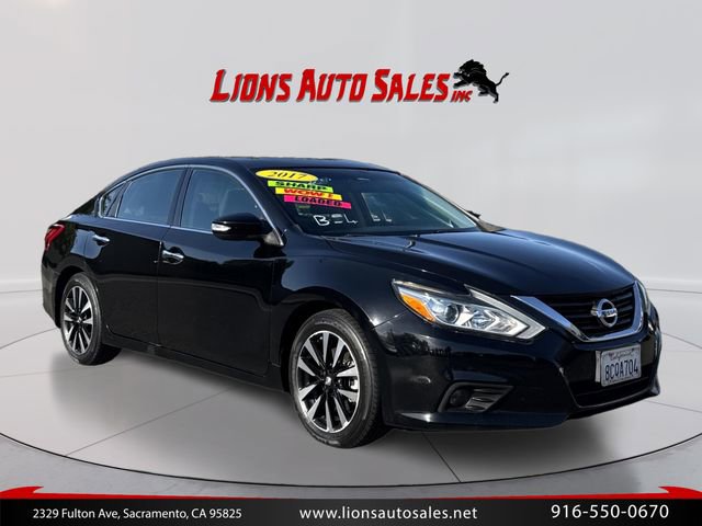 Used 2017 Nissan Altima 2.5 SV w/ Convenience Package FWD image 3