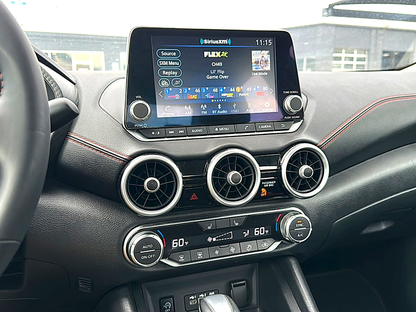 Used 2025 Nissan Sentra SR FWD image 31