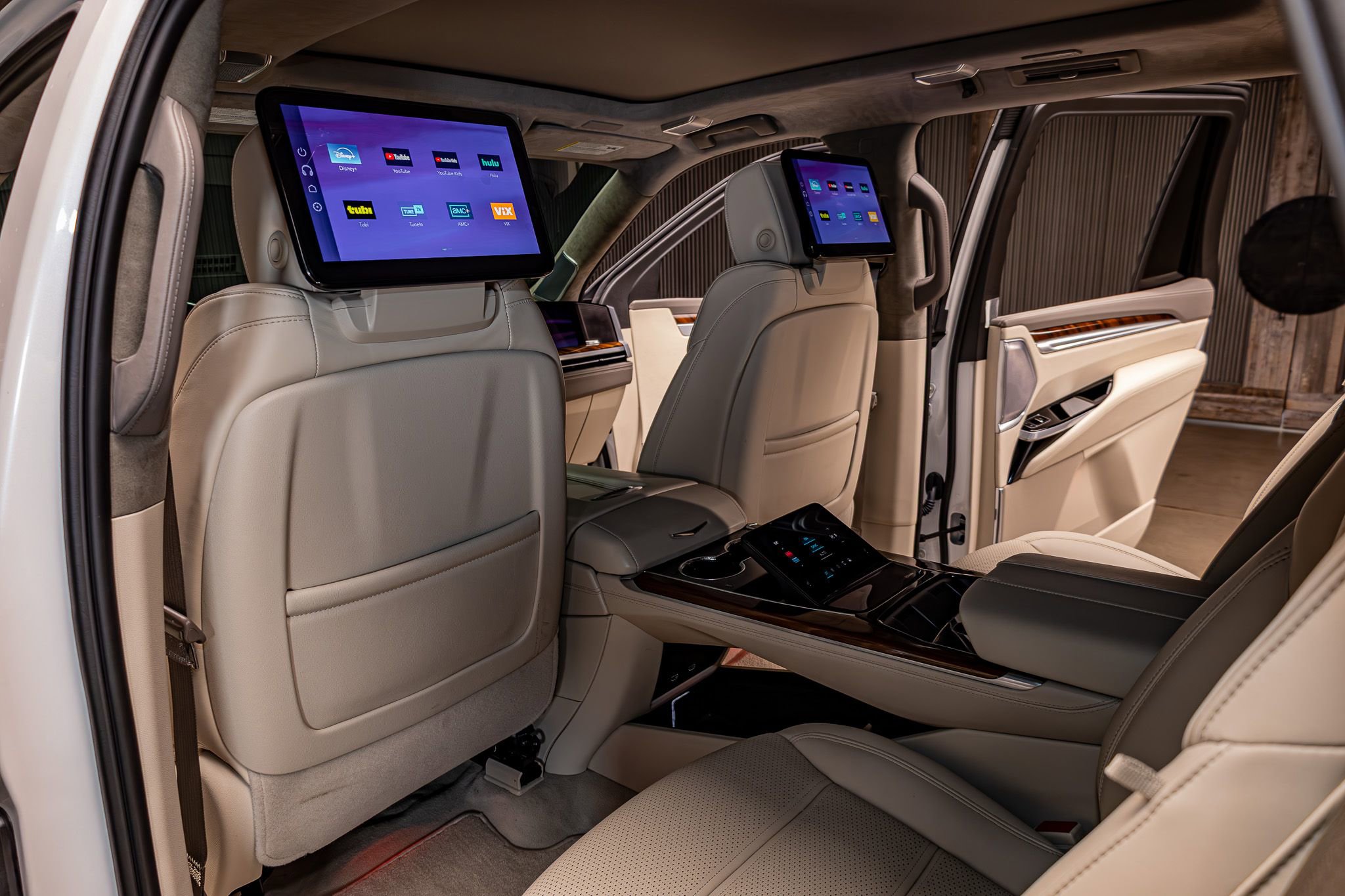 Used 2025 Cadillac Escalade Sport Platinum image 23