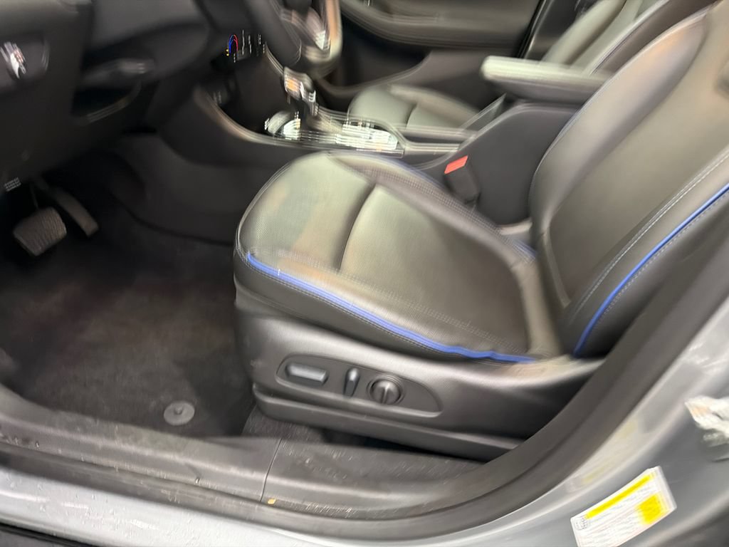 Used 2025 Buick Encore GX Sport Touring w/ Comfort Package FWD image 10
