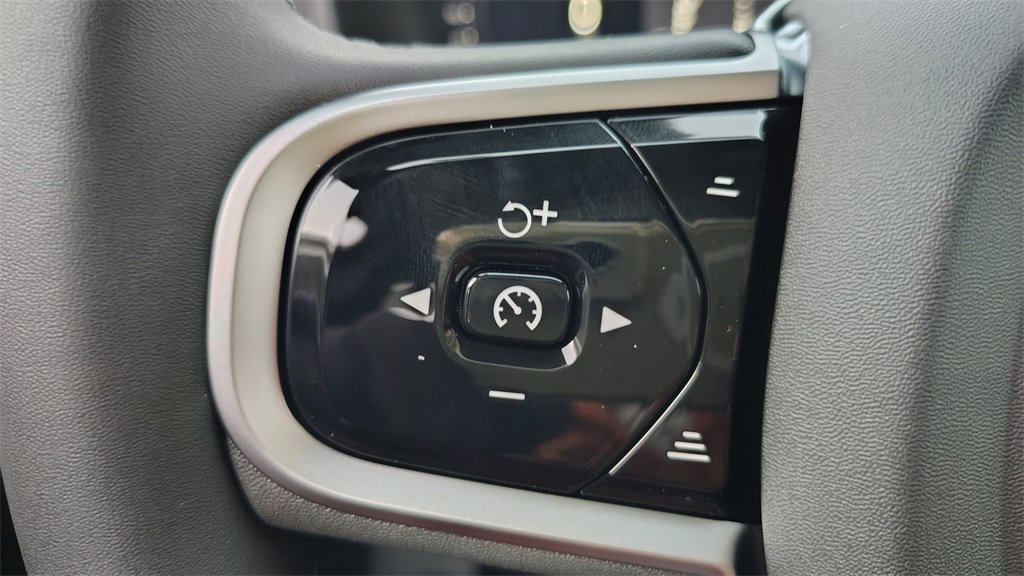 New 2026 Volvo XC90 B5 Plus image 15