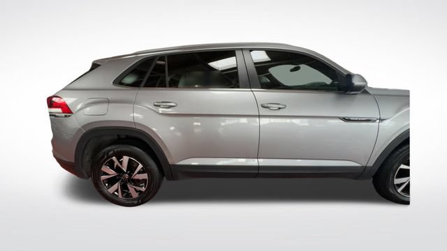 Certified 2023 Volkswagen Atlas Cross Sport SE FWD image 9