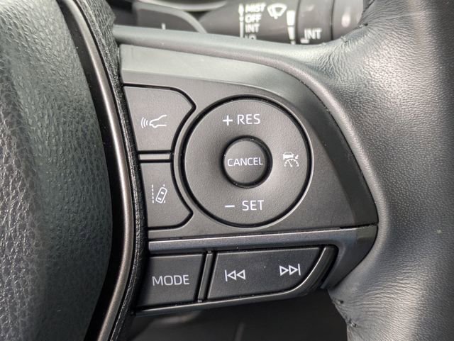 Used 2022 Toyota Camry SE image 21