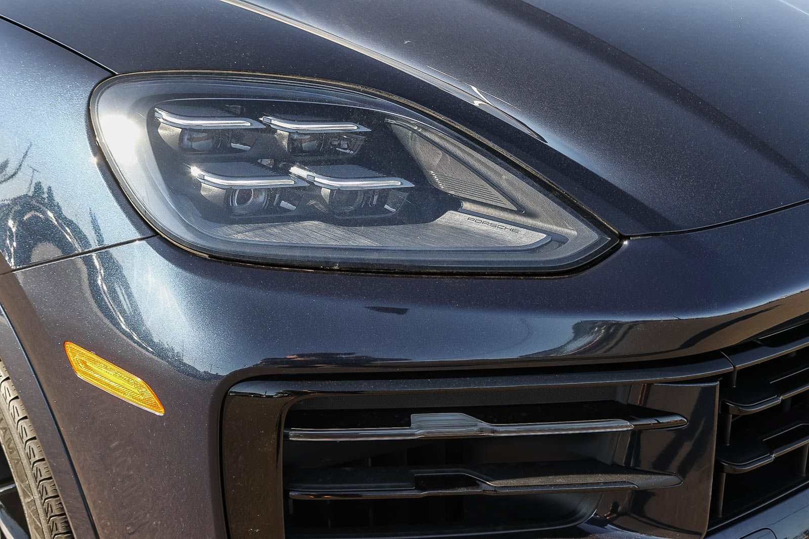 Used 2024 Porsche Cayenne S AWD/4WD image 15