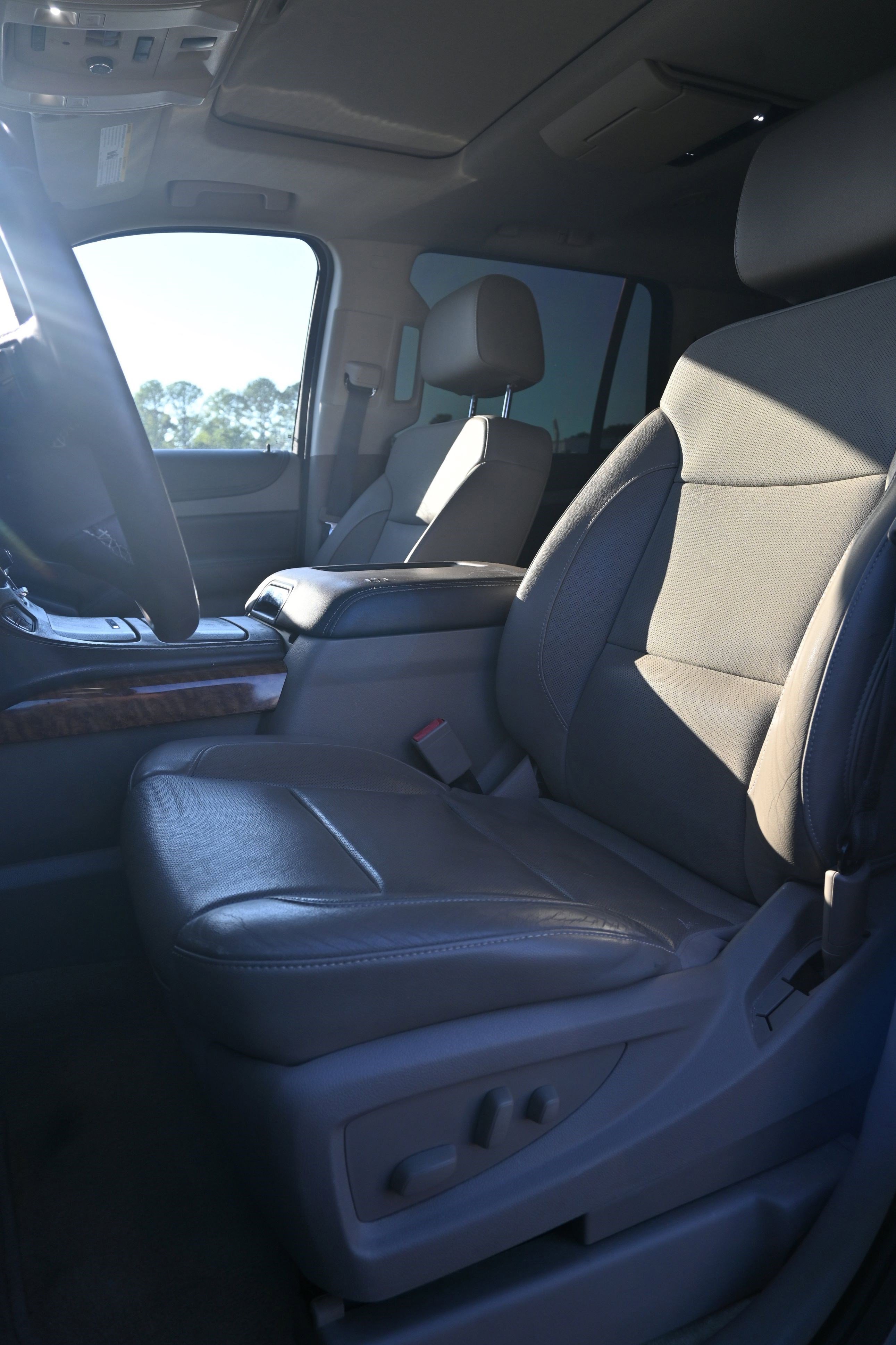 Used 2017 Chevrolet Tahoe Premier image 19