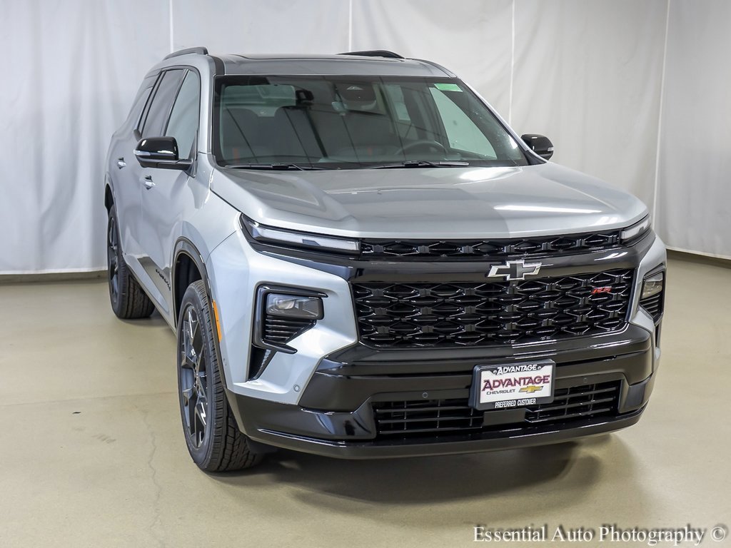 New 2026 Chevrolet Traverse RS w/ LPO, Floor Liner Package image 3
