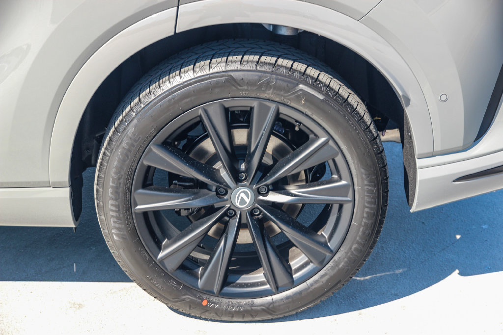 New 2026 Lexus RX 500h F Sport w/ Convenience Package AWD/4WD image 11