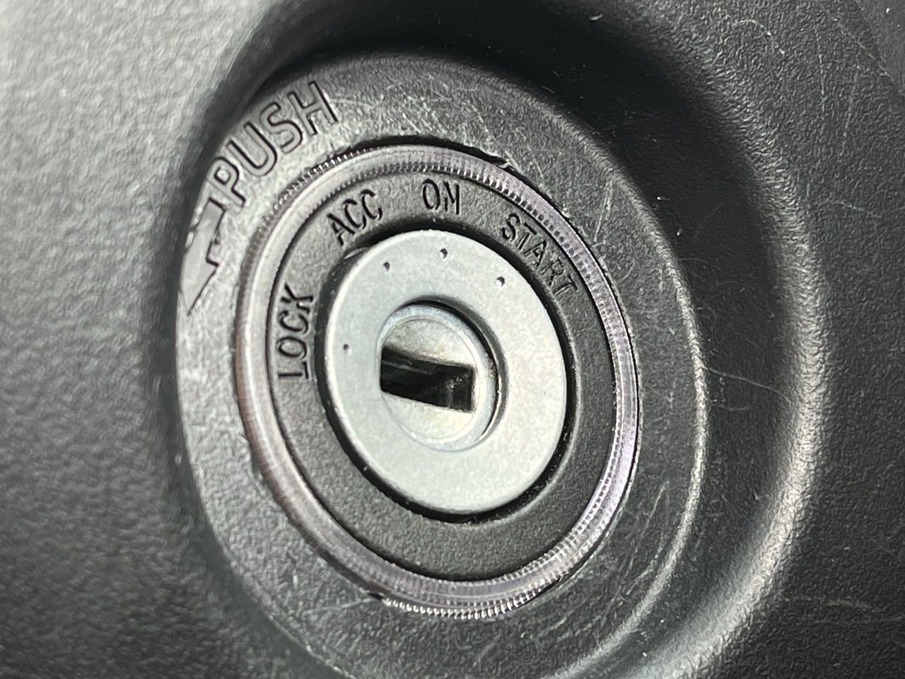 Used 2025 Toyota RAV4 LE AWD/4WD image 19