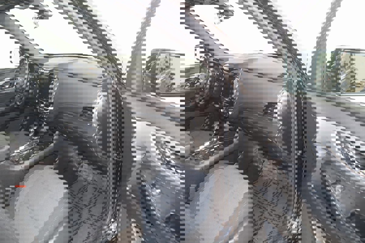 Used 2023 Chevrolet Traverse LT w/ LPO, Cargo Package image 41