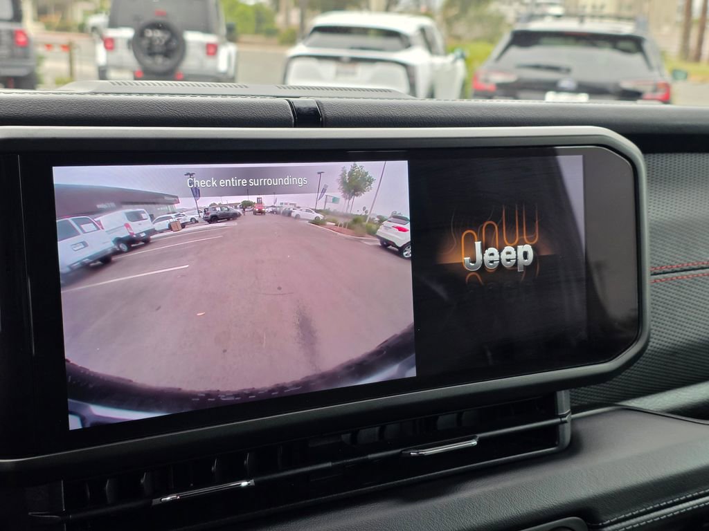 Used 2025 Jeep Wrangler Rubicon image 31