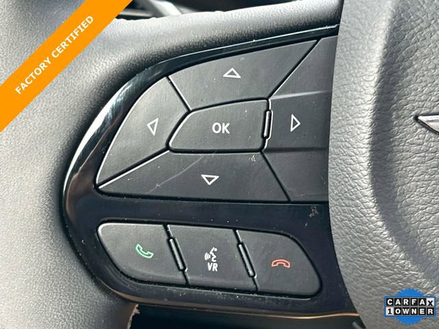 Used 2025 Chrysler Pacifica Premium FWD image 31