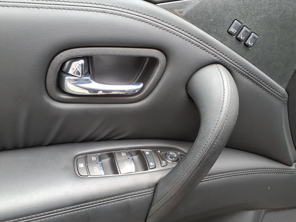 Certified 2024 Nissan Armada SL w/ Midnight Edition Package image 23