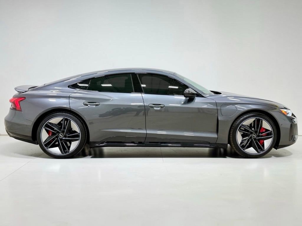 Used 2022 Audi RS e-tron GT w/ Year 1 Package AWD/4WD image 15