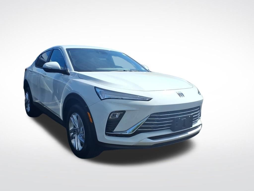 Used 2025 Buick Envista Preferred w/ Convenience I Package image 3