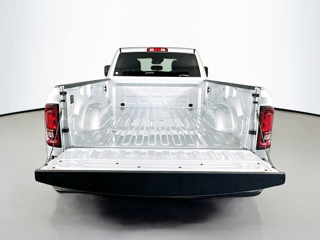 New 2026 RAM 3500 Big Horn AWD/4WD image 16