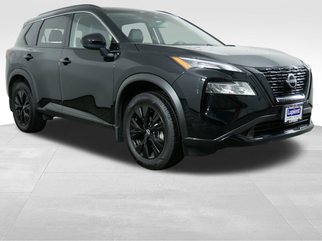 Used 2023 Nissan Rogue SV w/ SV Premium B Package image 2