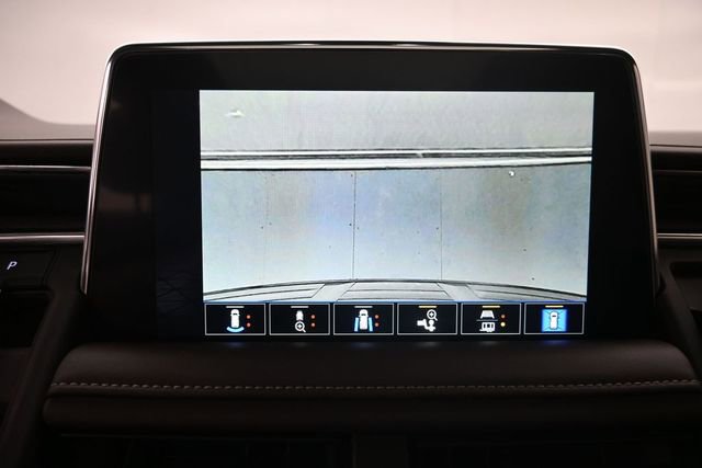 Used 2023 GMC Yukon SLT w/ SLT Premium Package AWD/4WD image 21