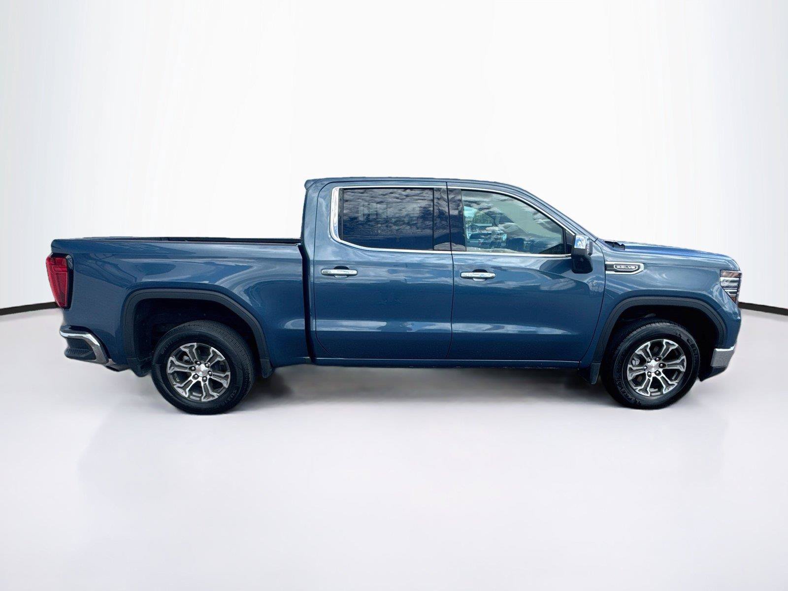 Used 2024 GMC Sierra 1500 SLT RWD image 6