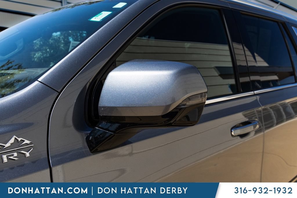 Used 2021 Chevrolet Tahoe High Country AWD/4WD image 34