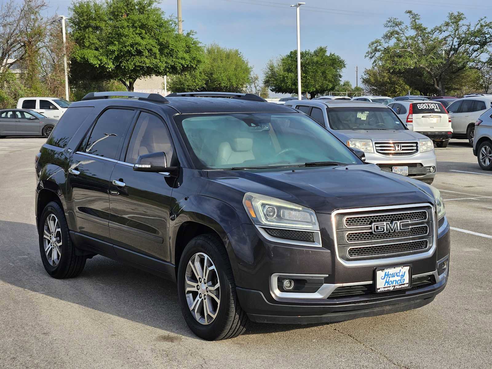 Used 2015 GMC Acadia SLT image 3