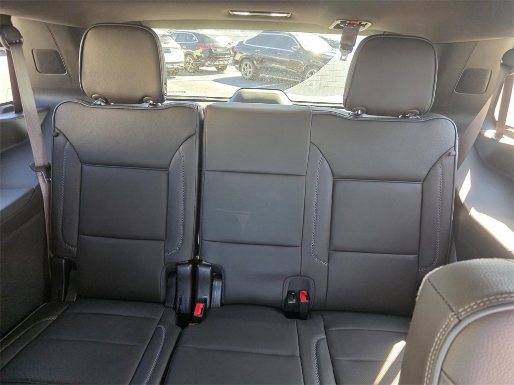 Used 2024 GMC Yukon Denali w/ Denali Reserve Package image 30