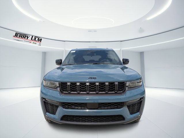 New 2026 Jeep Grand Cherokee Limited w/ Limited Altitude Package RWD image 8