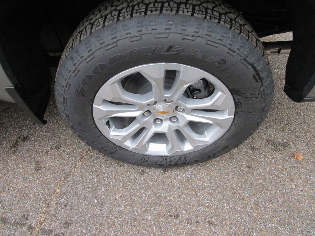 New 2026 Chevrolet Silverado 1500 LTZ image 18