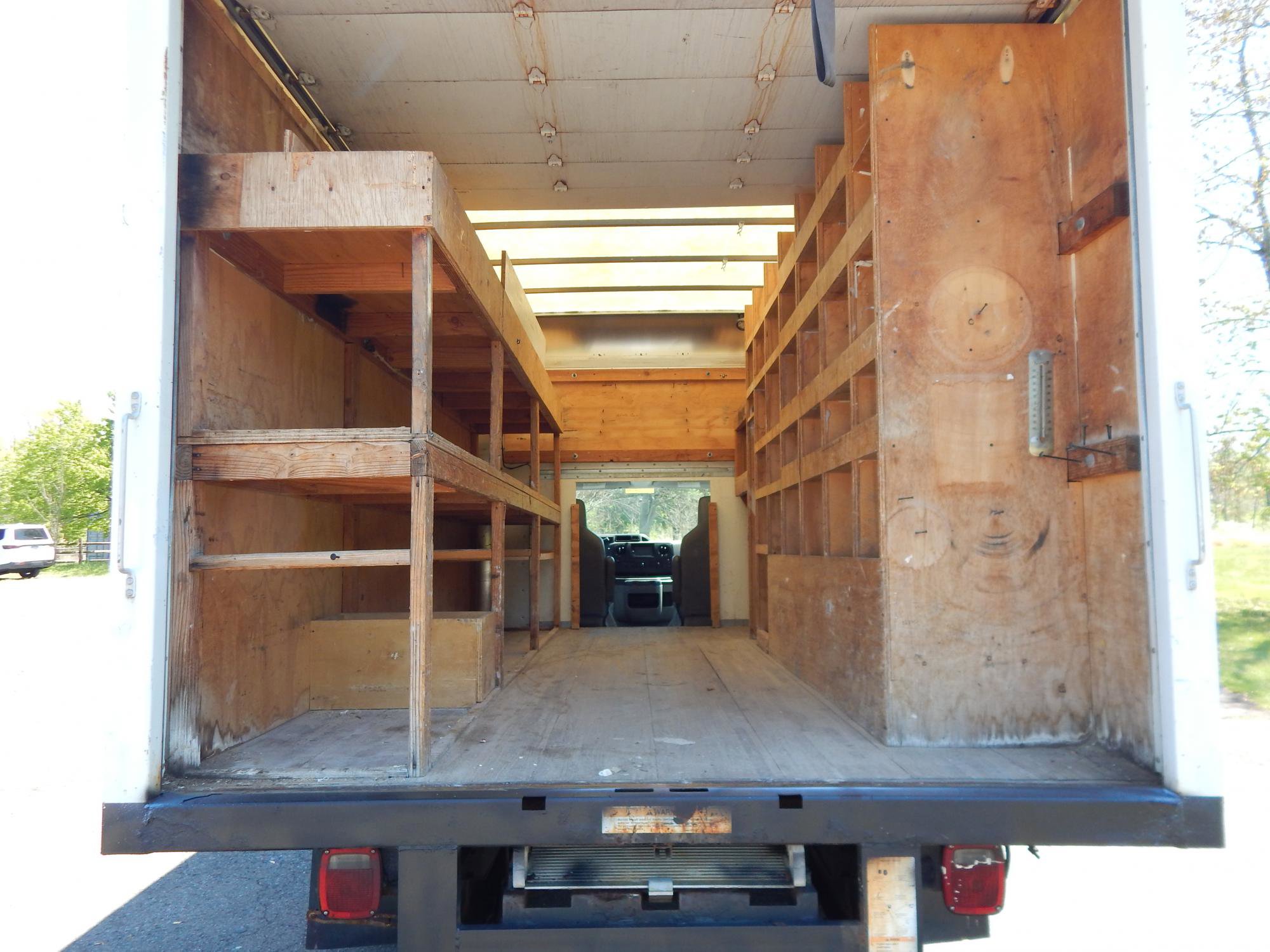 Used 2014 Ford E-350 and Econoline 350 Super Duty w/ Power Windows & Locks Group RWD image 9