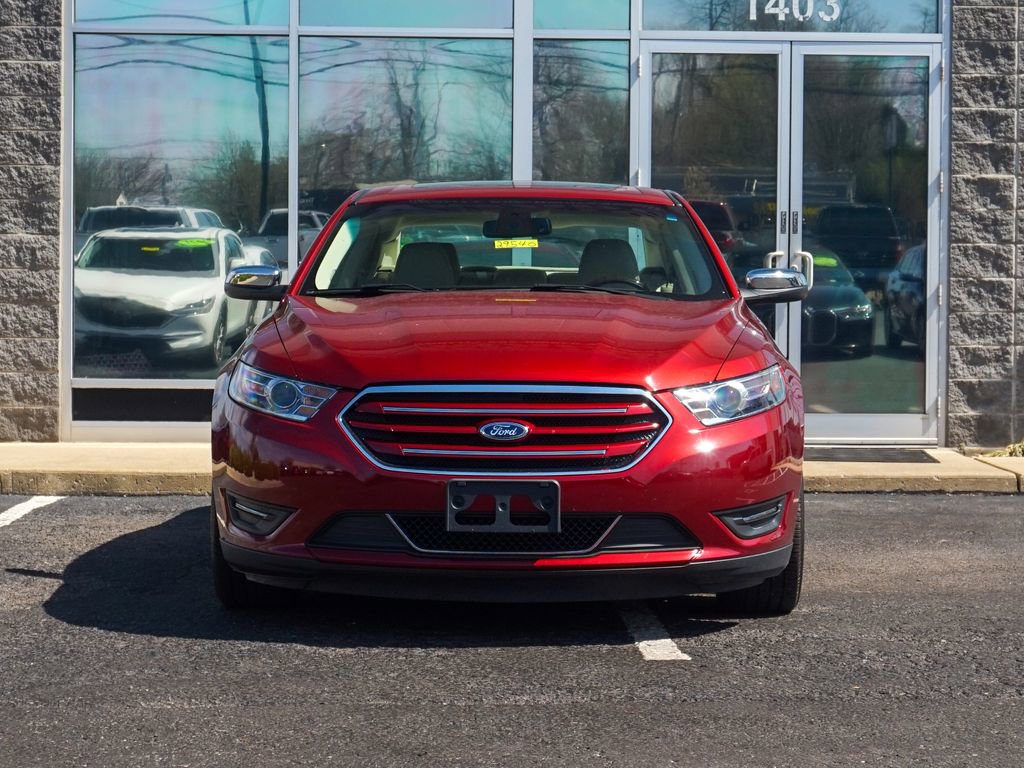 Used 2018 Ford Taurus Limited image 6