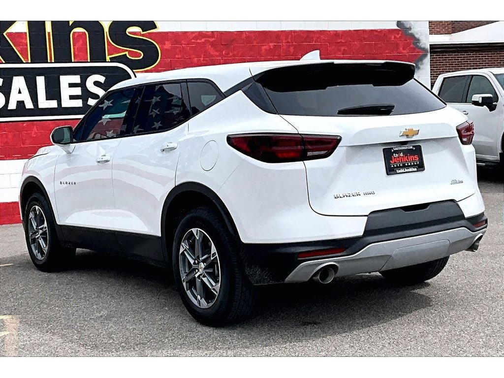 Used 2025 Chevrolet Blazer LT AWD/4WD image 13