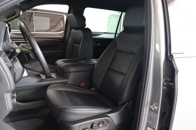 Used 2024 Chevrolet Suburban Z71 AWD/4WD image 16