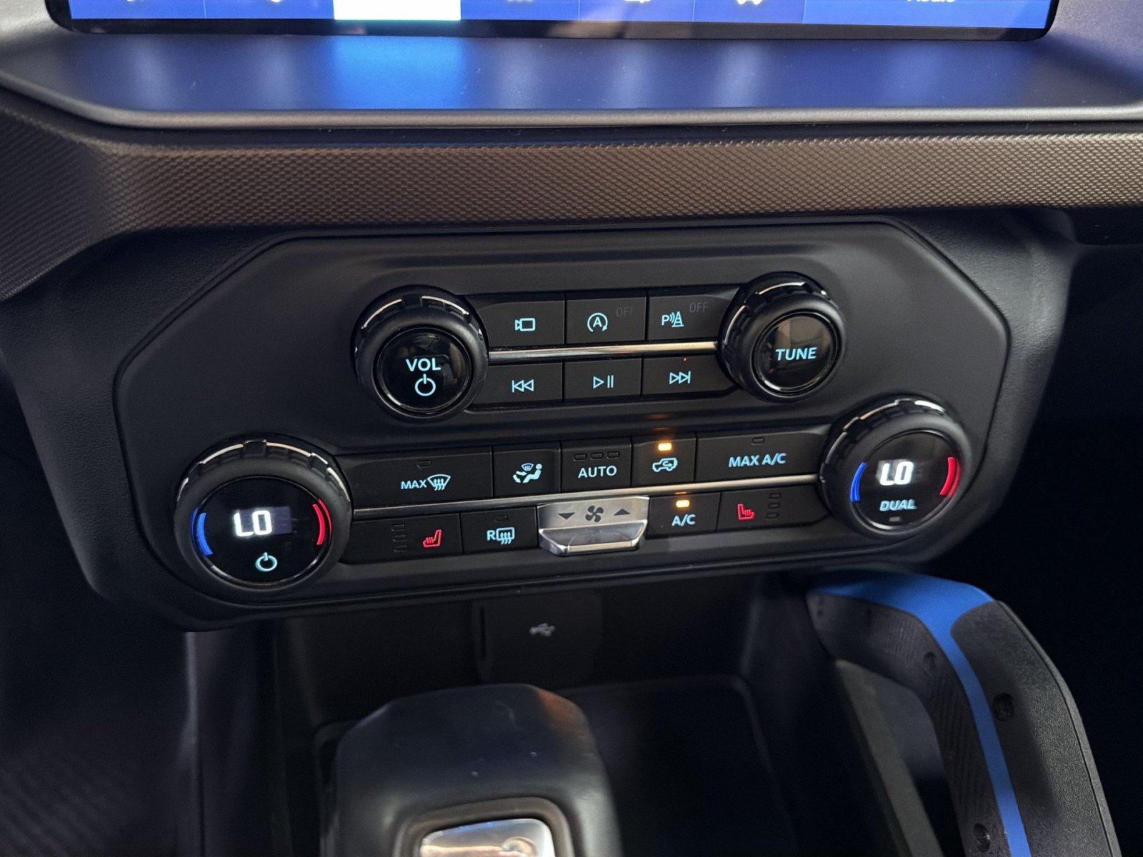 Used 2023 Ford Bronco Outer Banks AWD/4WD image 23